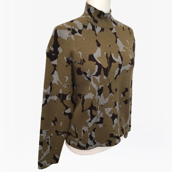 Anthropologie Camo Print Women’s Turtleneck Sweater XS/S - Picture 7 of 13